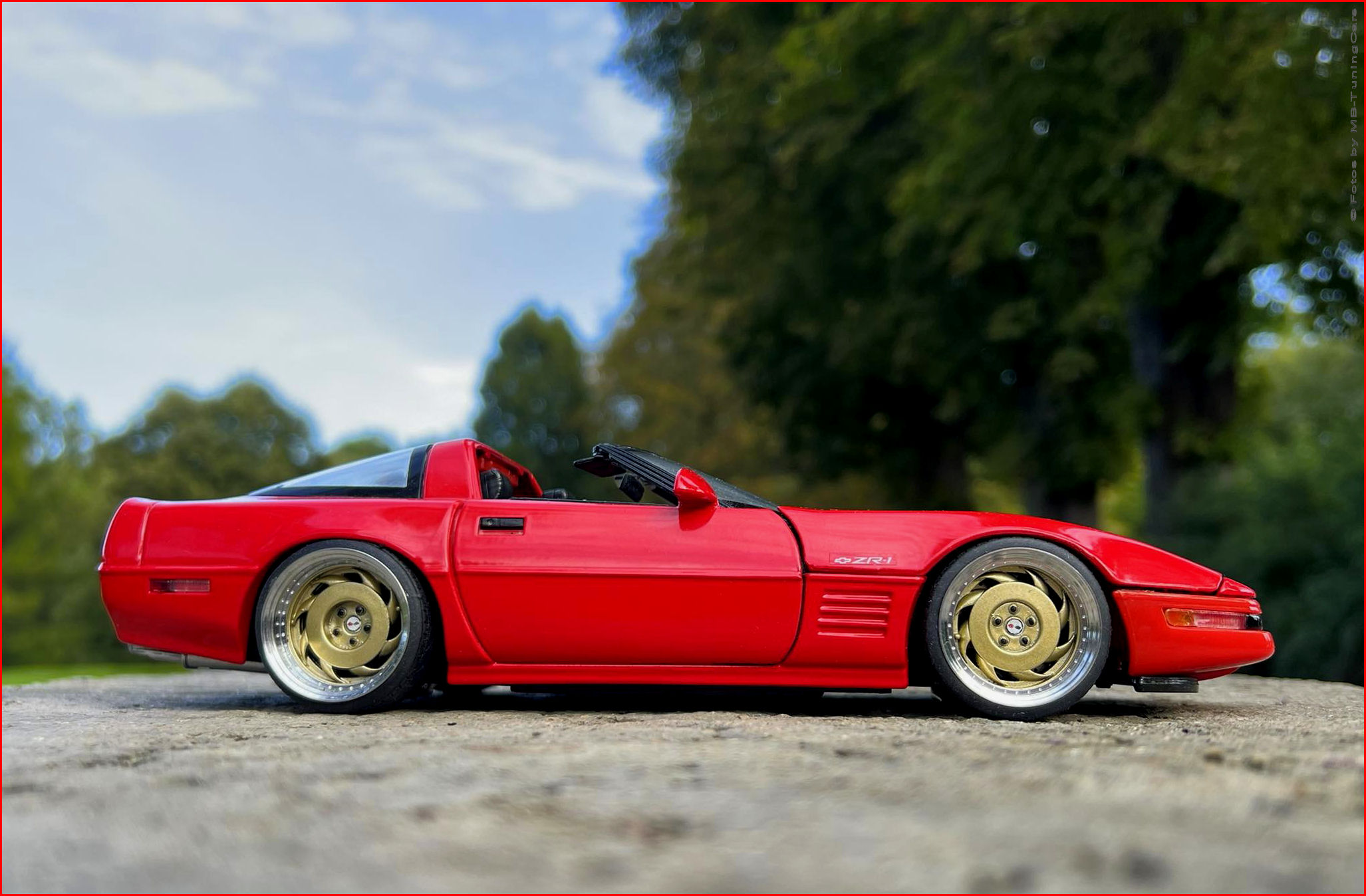 MB-TuningCars - 1:18 Chevrolet Corvette ZR-1 Targa RED